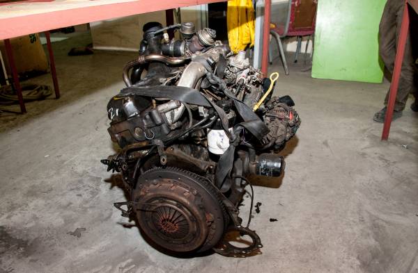 FORD CUSTOM 310 S 100 PS ÇIKMA PARÇA  T15 TURBOLU KOMPLE MOTORU